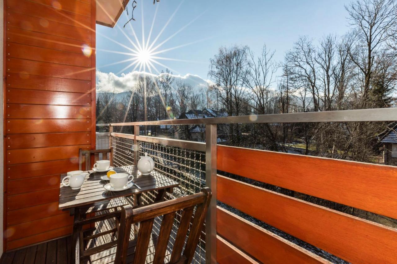 Prestige II — Photos 1